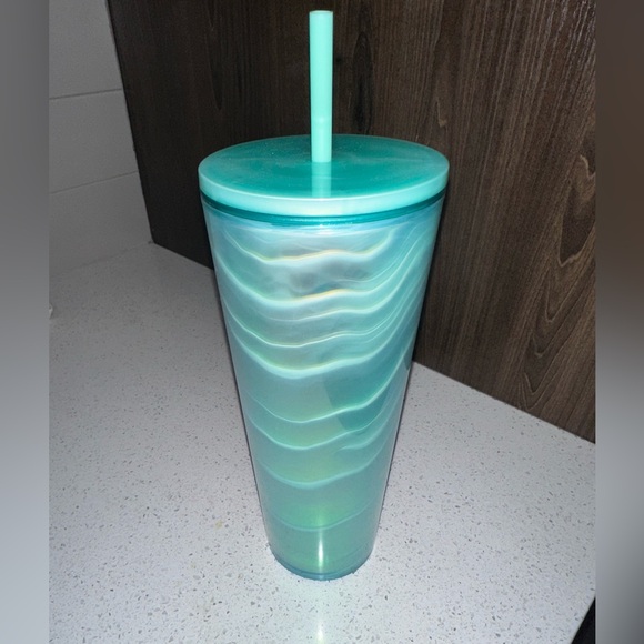 Starbucks Cup - Picture 2 of 3